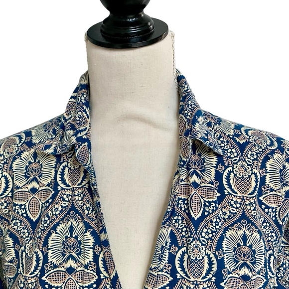 Roller Rabbit Floral Block Print Cotton Button Down Shirt Small Navy Cream - Picture 3 of 13
